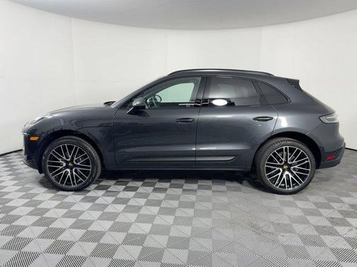 2026 Porsche Macan AWD