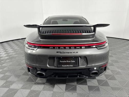 2023 Porsche 911 Carrera 4S