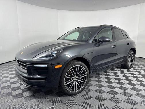 2025 Porsche Macan AWD