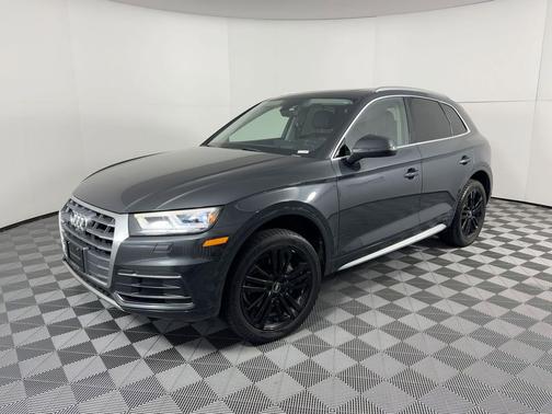 Manhattan Gray Metallic 2018 Audi Q5 2.0T Tech Premium