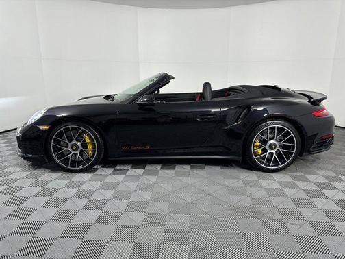 2018 Porsche 911 Turbo S