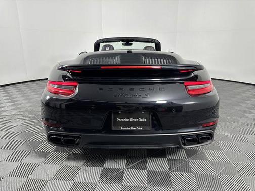 2018 Porsche 911 Turbo S