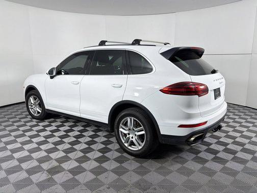 White 2016 Porsche Cayenne Cayenne