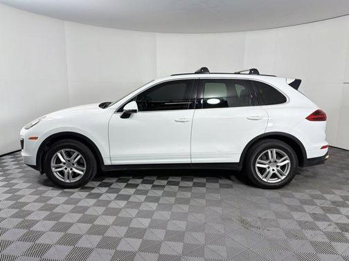 White 2016 Porsche Cayenne Cayenne