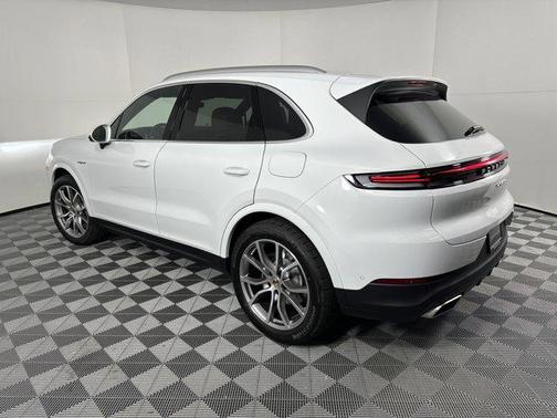2025 Porsche Cayenne E-Hybrid