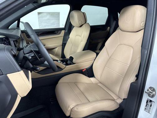 2025 Porsche Cayenne E-Hybrid