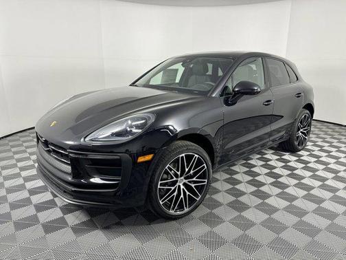 2025 Porsche Macan AWD