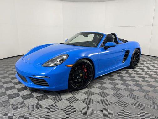 2025 Porsche 718 Boxster S
