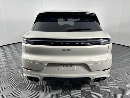 2025 Porsche Cayenne Turbo