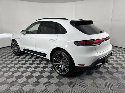 2025 Porsche Macan S