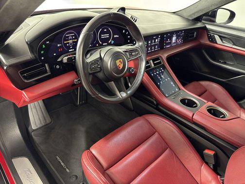 2021 Porsche Taycan Turbo