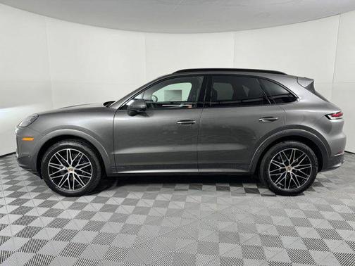 2025 Porsche Cayenne AWD