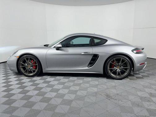 2023 Porsche 718 Cayman S