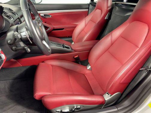 2023 Porsche 718 Cayman S