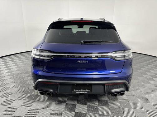 2025 Porsche Macan AWD