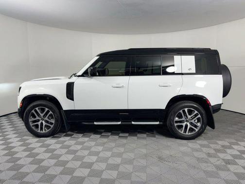 2024 Land Rover Defender 110 P400 X-Dynamic SE