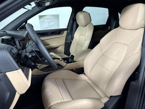 2025 Porsche Cayenne S