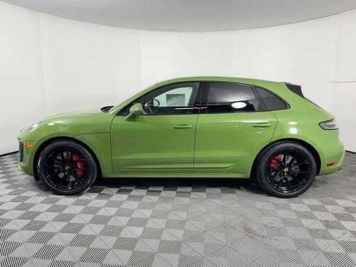 Paint to Sample 2026 Porsche Macan Macan GTS