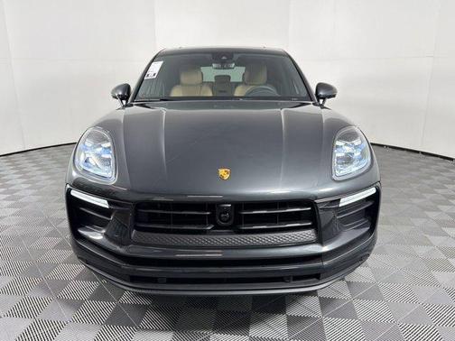 Volcano Grey Metallic 2026 Porsche Macan Macan