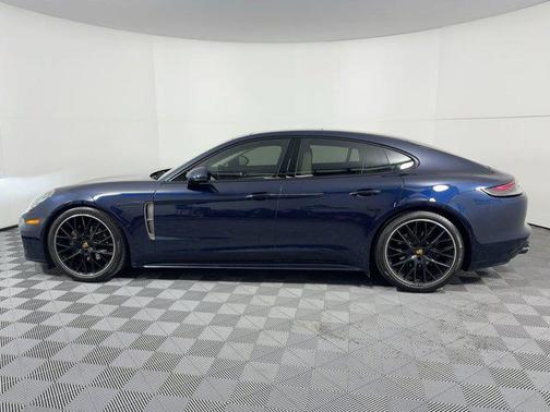 2023 Porsche Panamera Platinum Edition