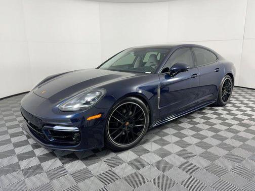 2023 Porsche Panamera Platinum Edition