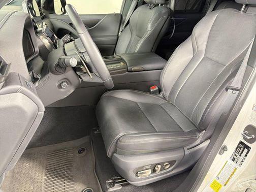 Eminent White Pearl 2024 Lexus LX 600 Luxury