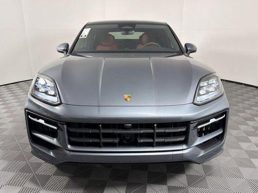 Vanadium Grey Metallic 2026 Porsche Cayenne S