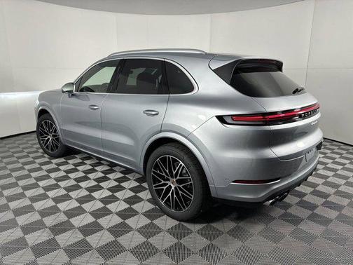 2025 Porsche Cayenne Cayenne