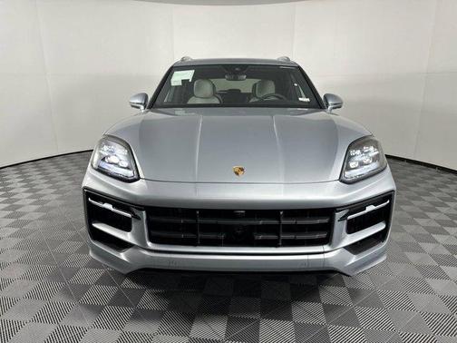 2025 Porsche Cayenne Cayenne