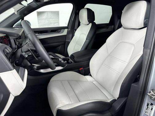 2025 Porsche Cayenne Cayenne
