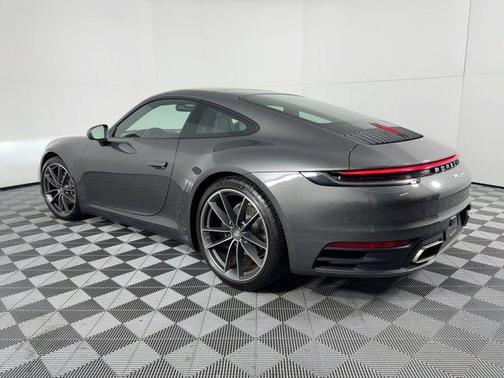 2021 Porsche 911 Carrera
