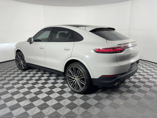 2023 Porsche Cayenne S