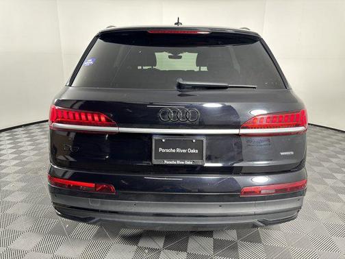 2021 Audi Q7 55 Prestige