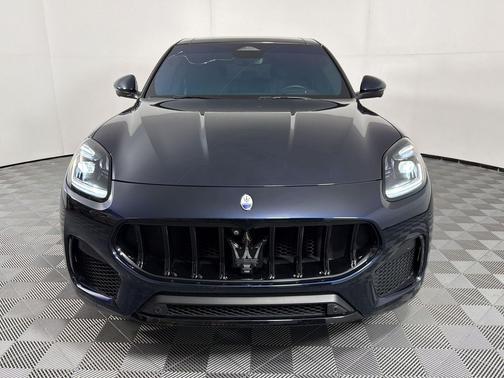 Blu Intenso Metallic 2023 Maserati Grecale Modena