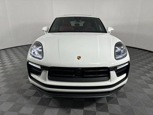 2025 Porsche Macan S