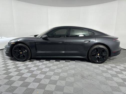 2021 Porsche Taycan Turbo