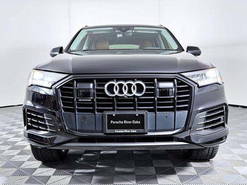 Orca Black Metallic 2021 Audi Q7 55 Prestige