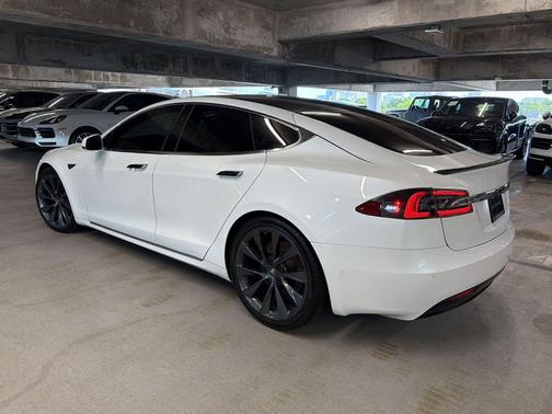 Pearl White Multi-Coat 2020 Tesla Model S Long Range
