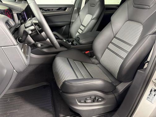 Chalk 2026 Porsche Cayenne GTS