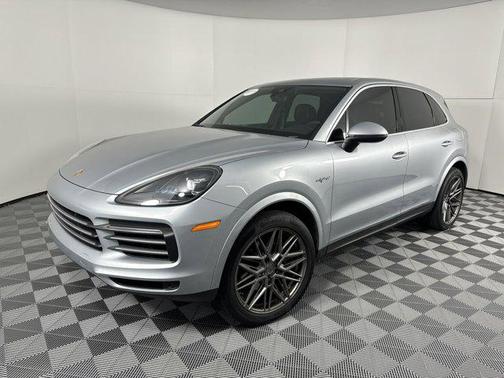 2023 Porsche Cayenne E-Hybrid S
