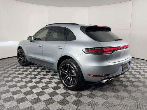2021 Porsche Macan AWD