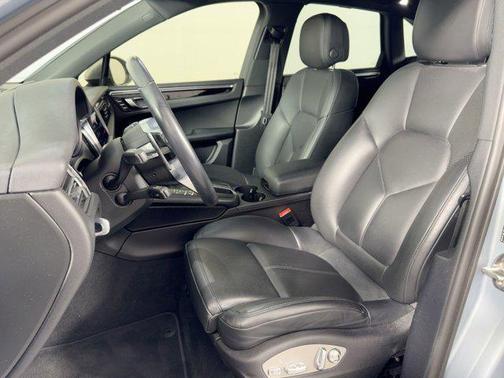 2021 Porsche Macan AWD
