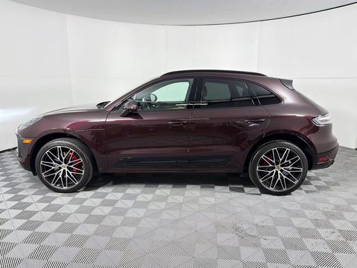 Maroon 2024 Porsche Macan Macan