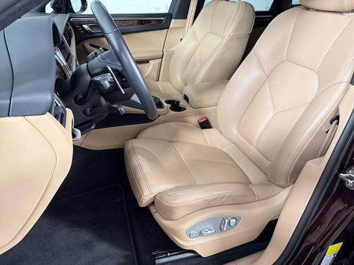 Maroon 2024 Porsche Macan Macan