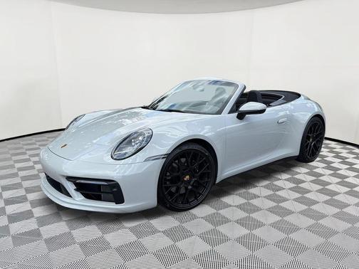 Chalk 2024 Porsche 911 Carrera 4S Cabriolet