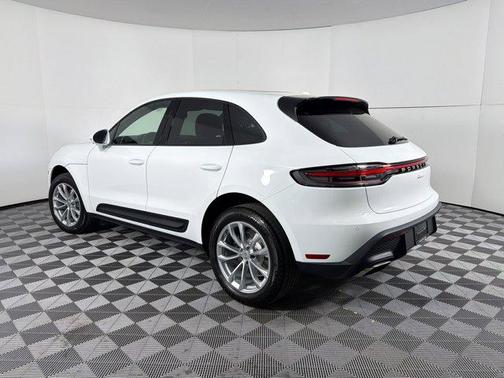 2026 Porsche Macan Macan