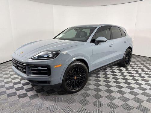 Arctic Grey 2026 Porsche Cayenne Cayenne