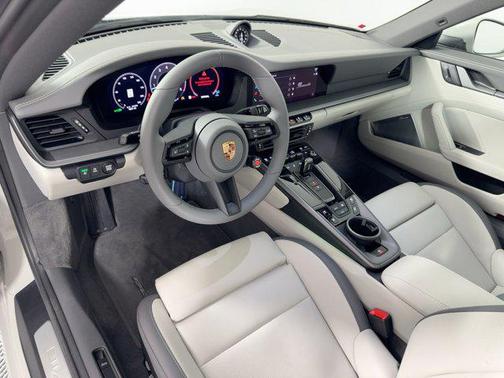 2026 Porsche 911 Carrera 4S