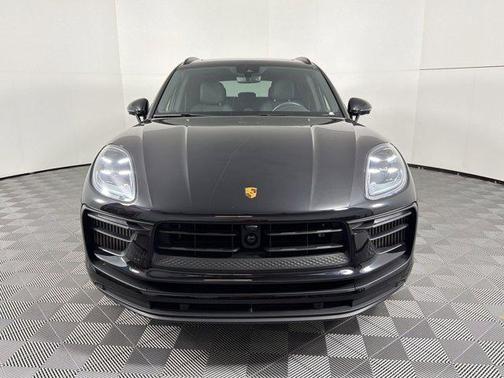 Jet Black Metallic 2023 Porsche Macan Macan S