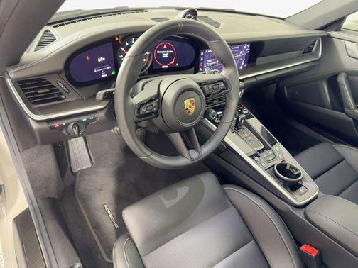 2023 Porsche 911 Carrera 4 GTS